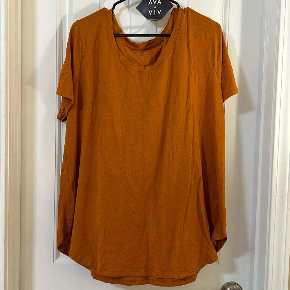 NWT casual t-shirt